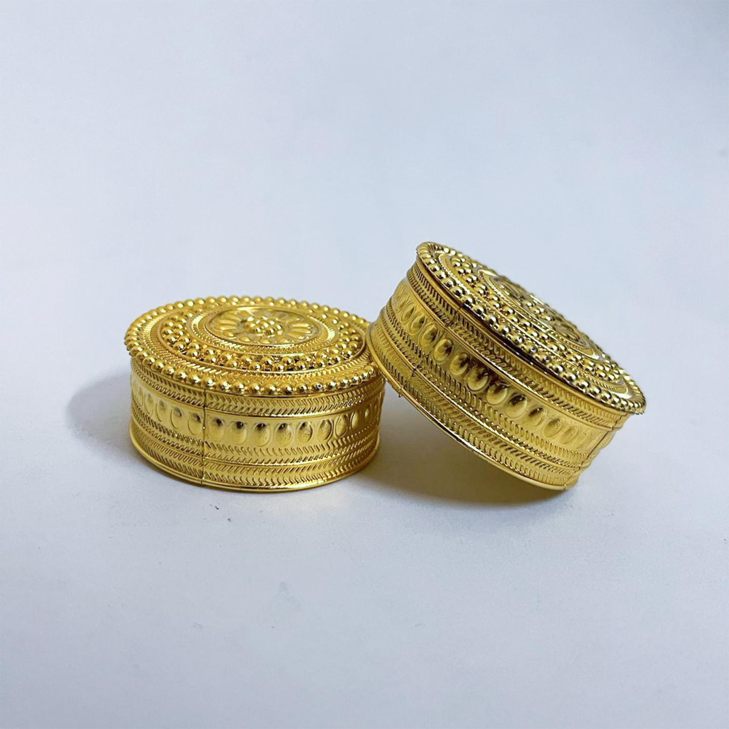 Plastic kumkum chimil