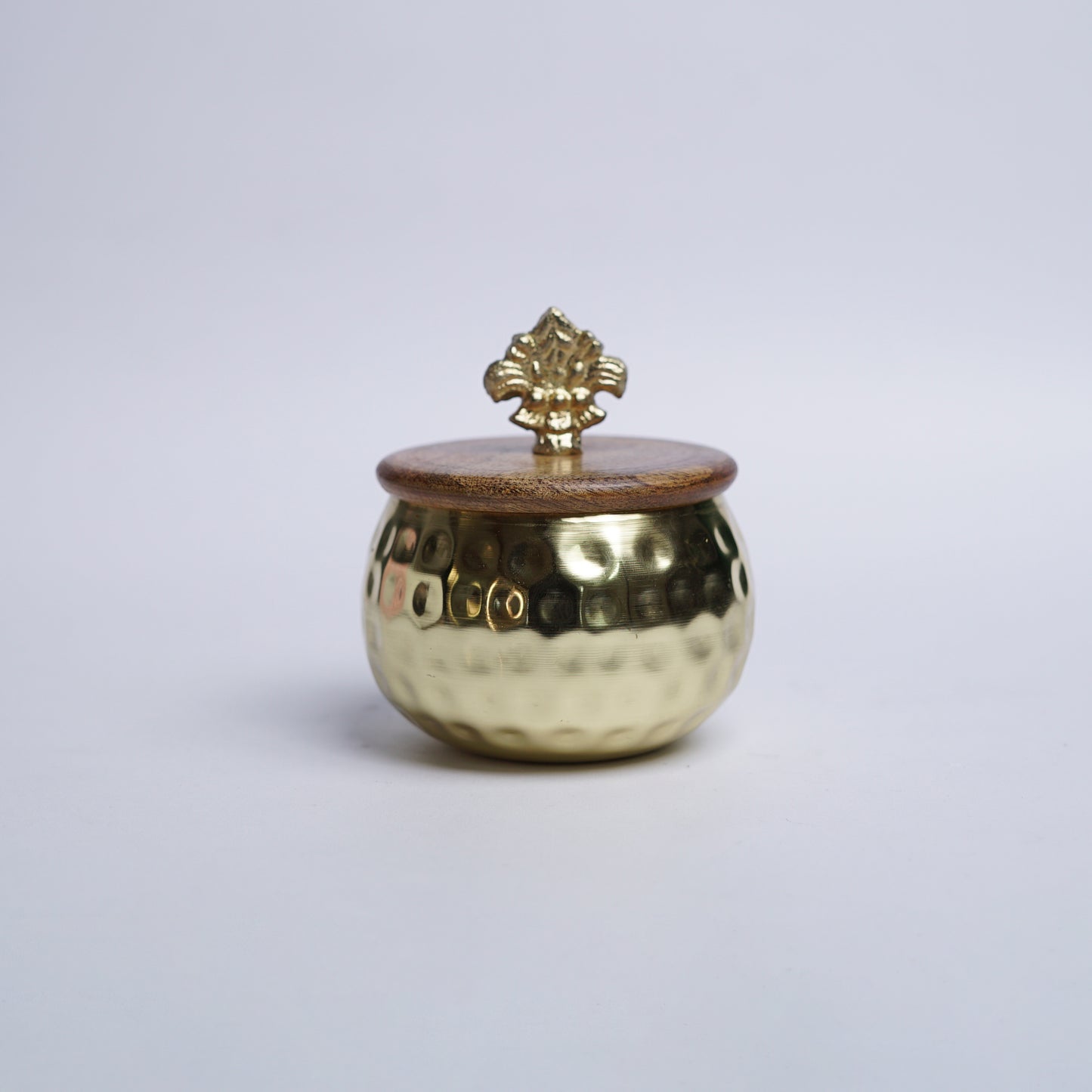 Golden finish jar with wooden lid - 4inch