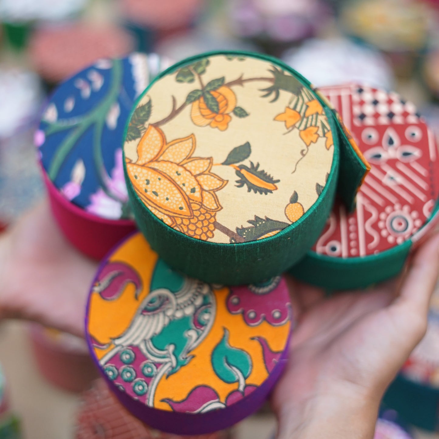 Roll Kalamkari Bangle Box (Assorted)