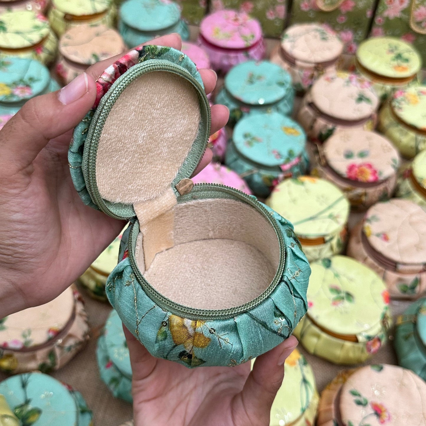 Pastel Floral Bangle box (Matki) assorted