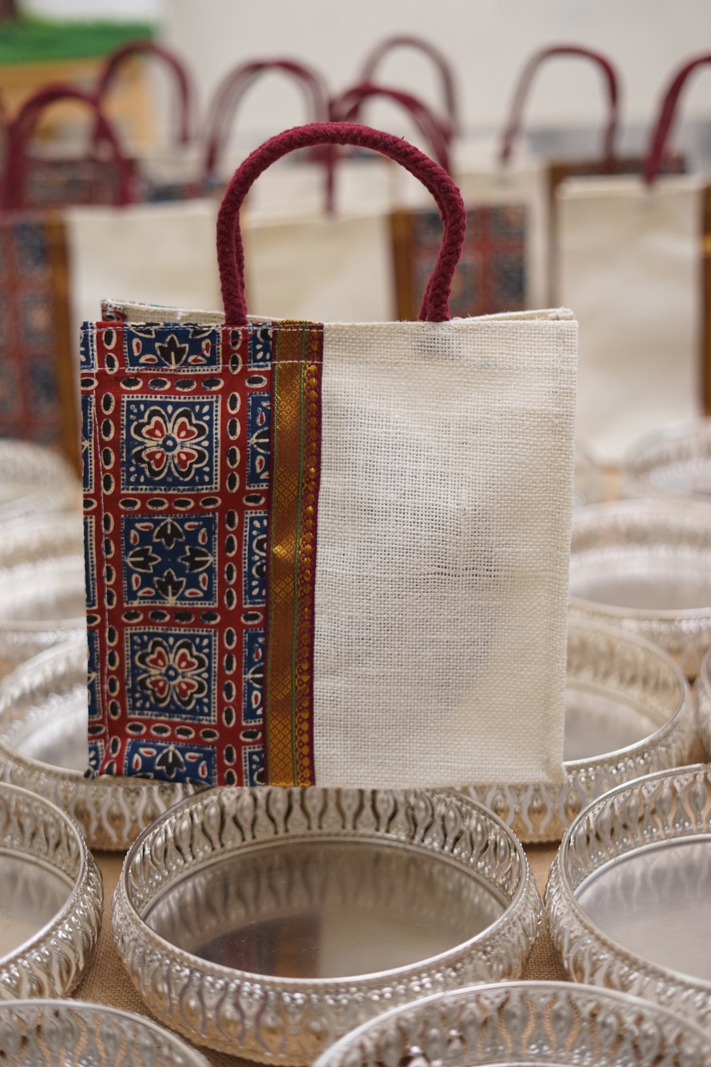 Kalamkari Jute bag with Zari (Assorted)