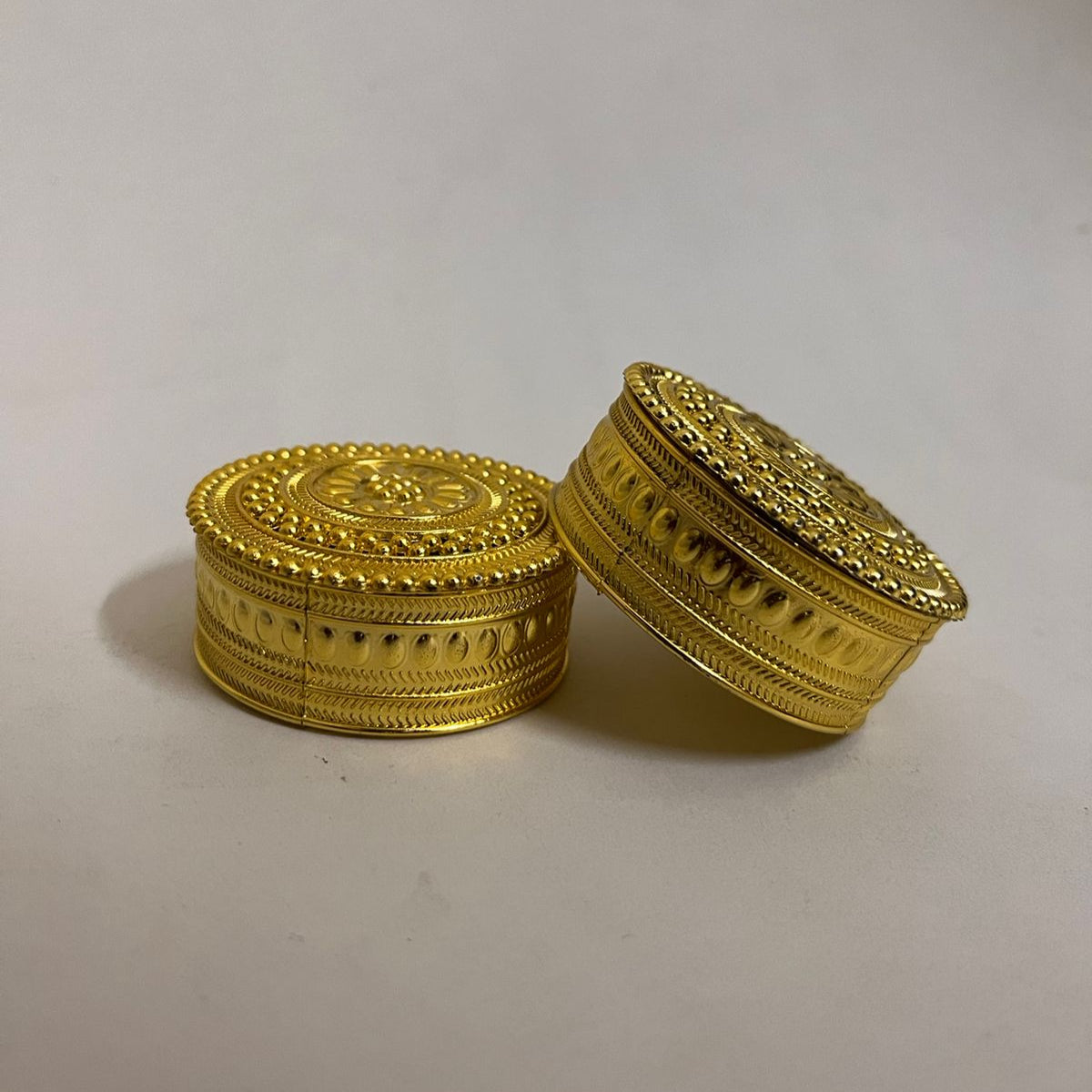 Plastic kumkum chimil