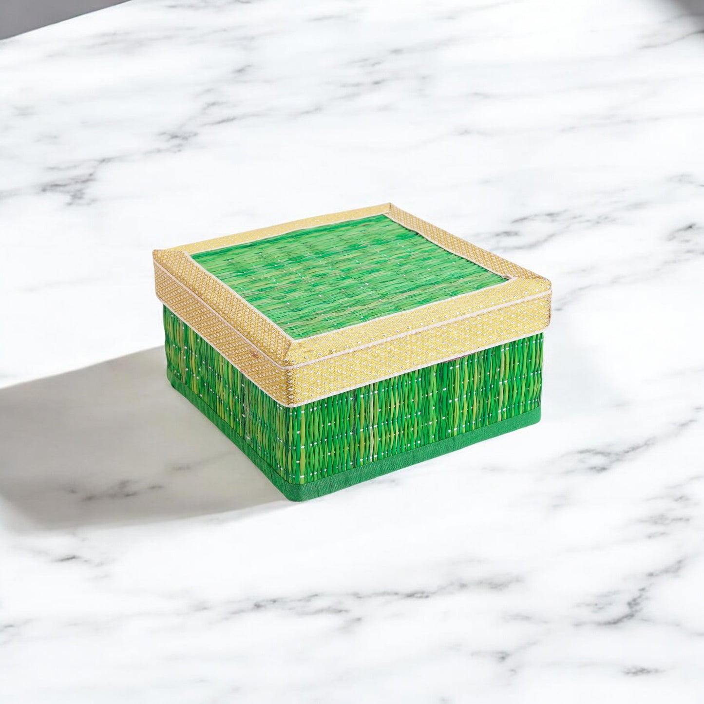 Korai square silk box