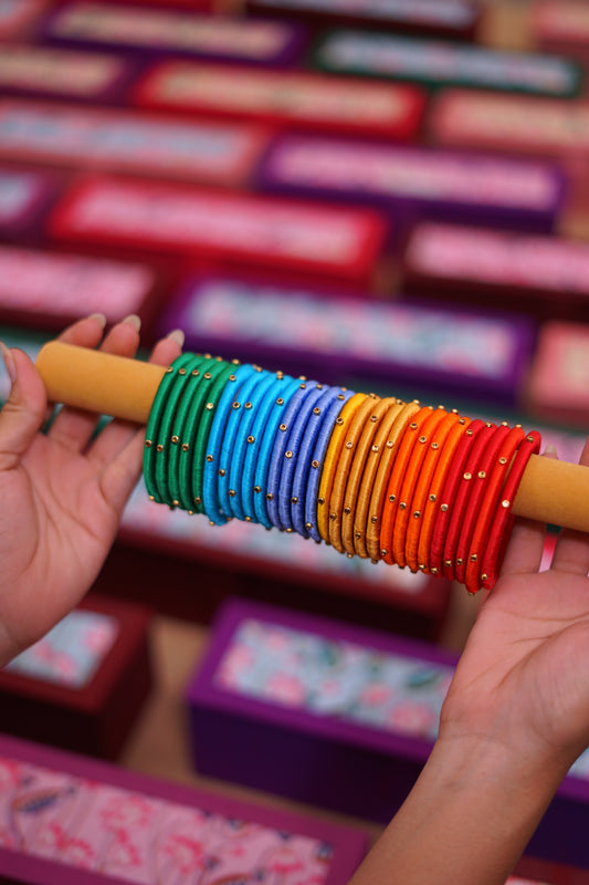 Thread bangles (2pcs)