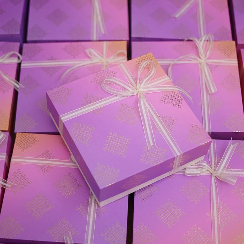 Kolam Hamper Box (Shiny finish)