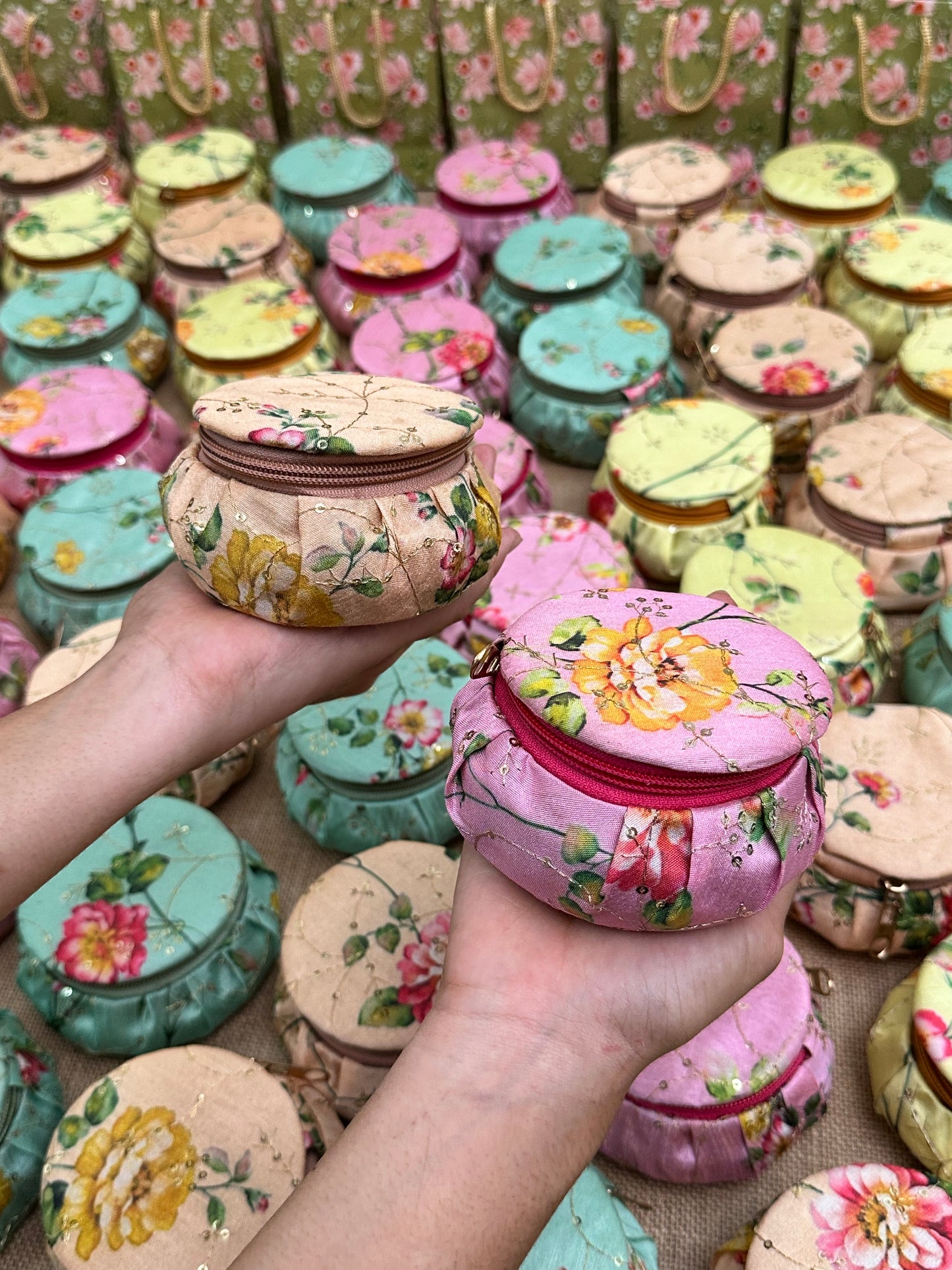 Pastel Floral Bangle box (Matki) assorted