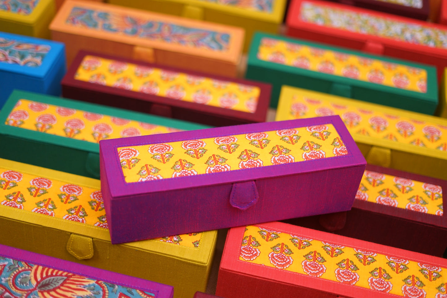 Raw silk bangle box (Assorted)