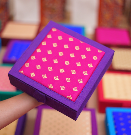 Raw silk Jewellery Organizer