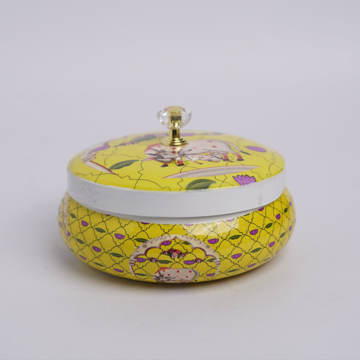 Cow and calf pichwai box (Assorted)