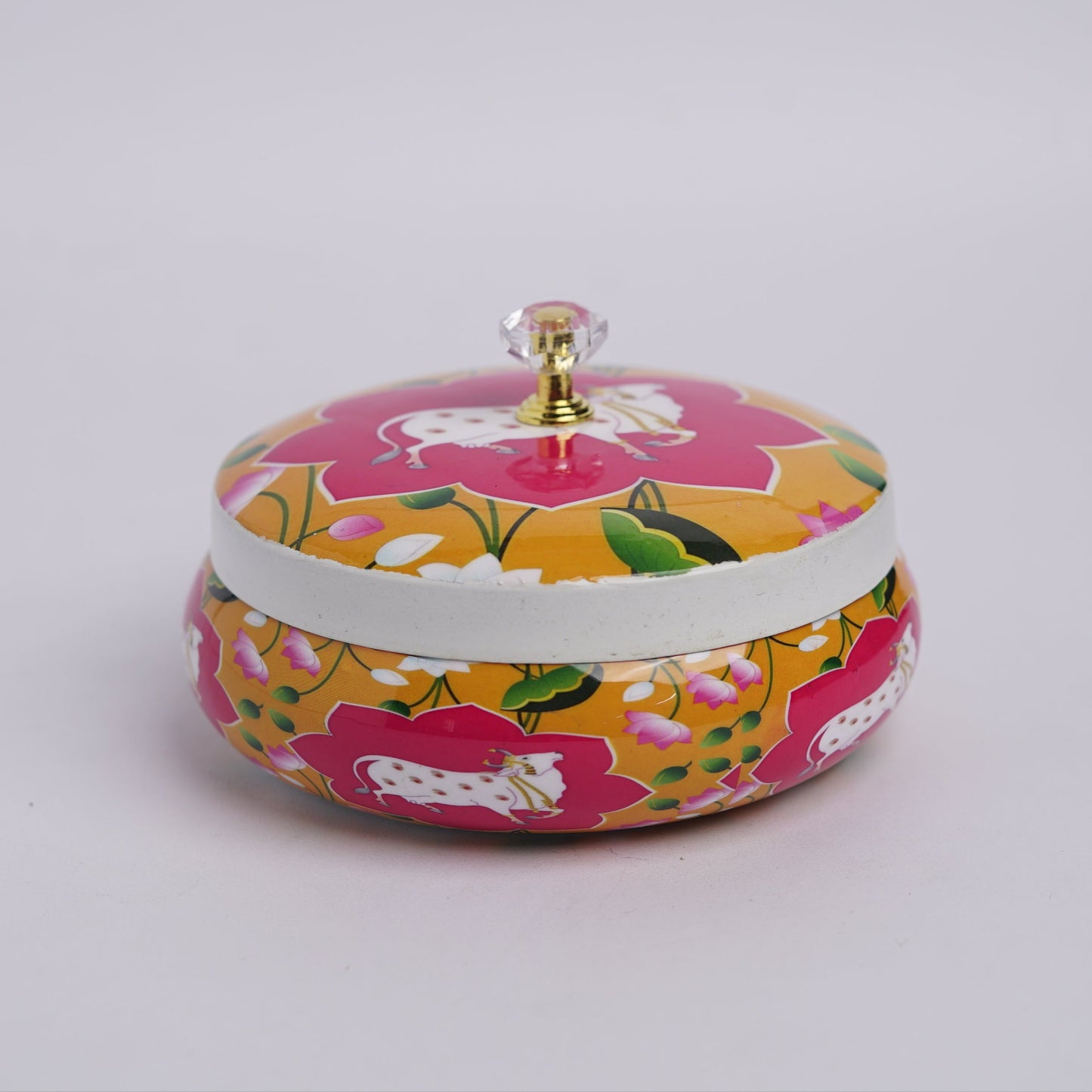 Cow and calf pichwai box (Assorted)