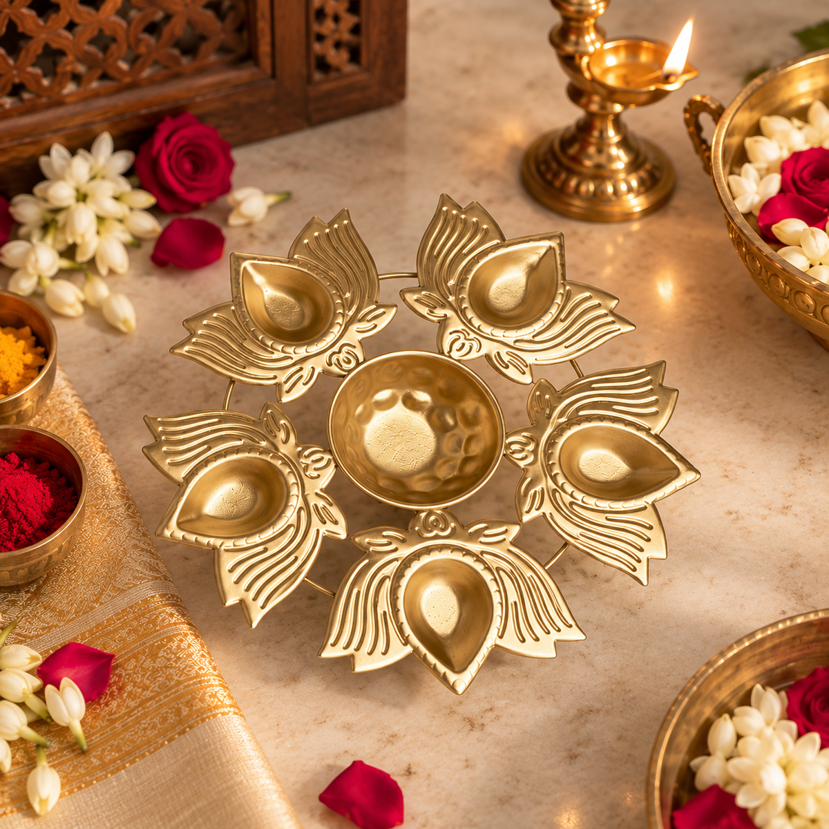 Lotus Urli - 8 inch