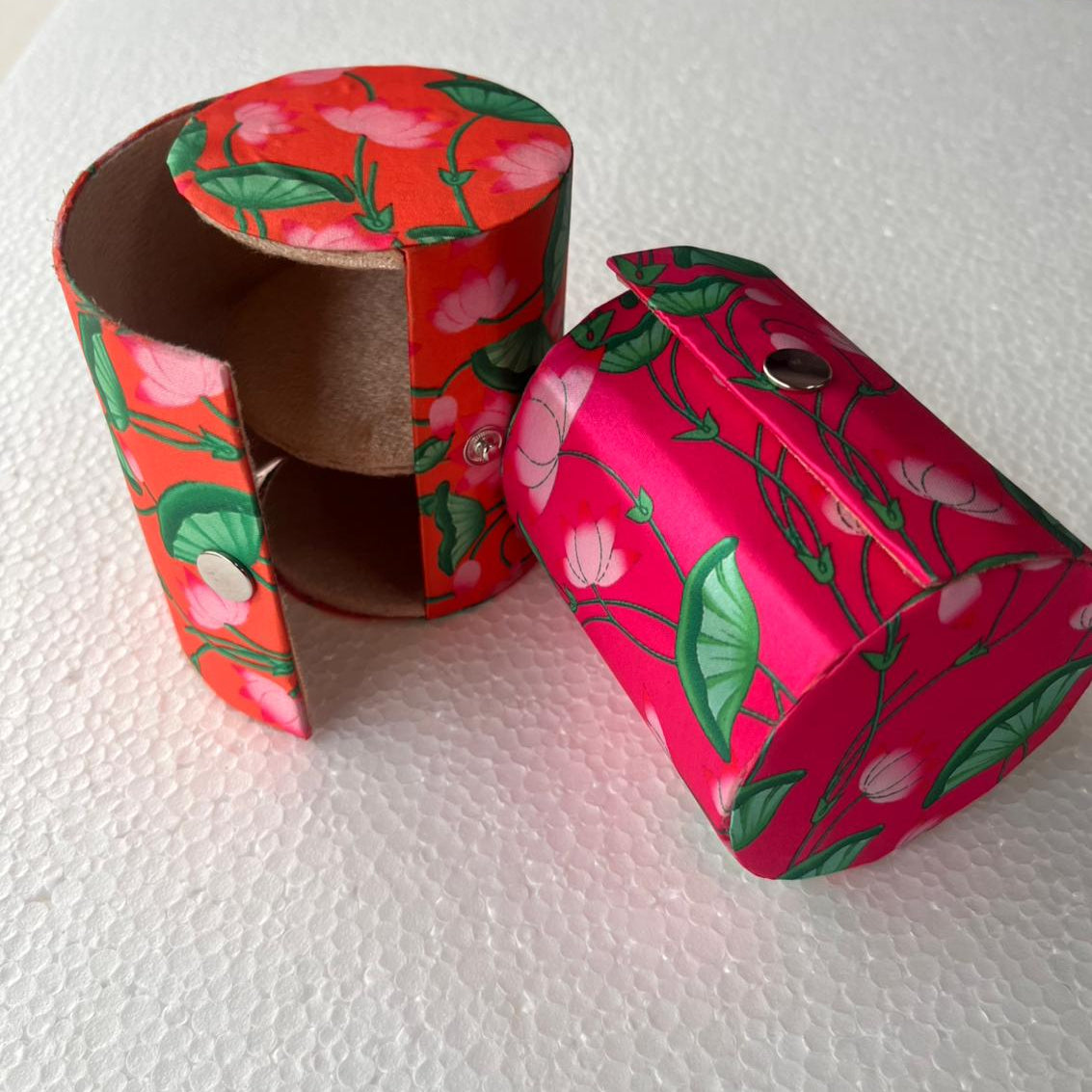 Lotus Bangle box (Roll) assorted - 4 inch